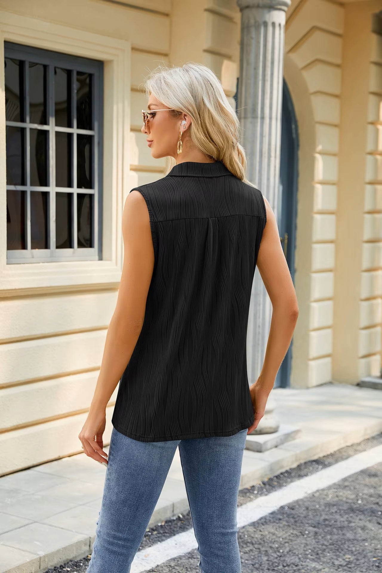 Women's Loose Sleeveless Blouse for Summer