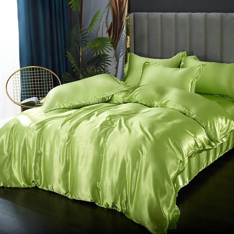 Luxurious Silk Bedding Set (4 pcs)